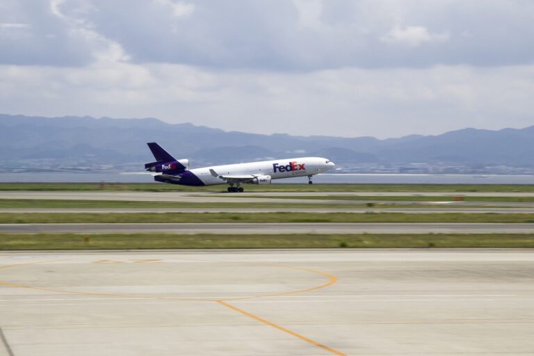 FedEx to Split Off Freight Division in Strategic Shift